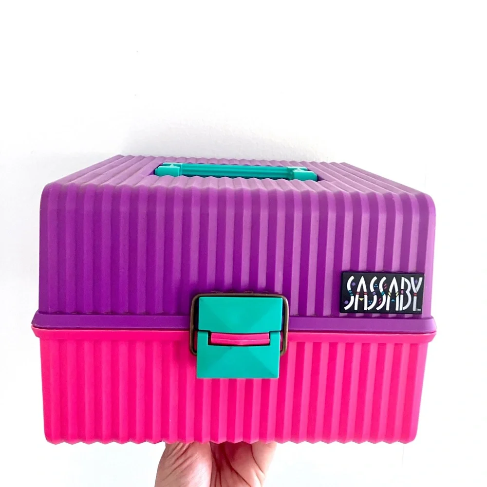 Vintage 80’s Sassaby pink & purple makeup travel tote organizer holder